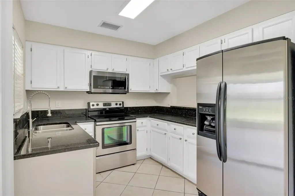 632 Kensington Lake Circle Brandon FL 33511