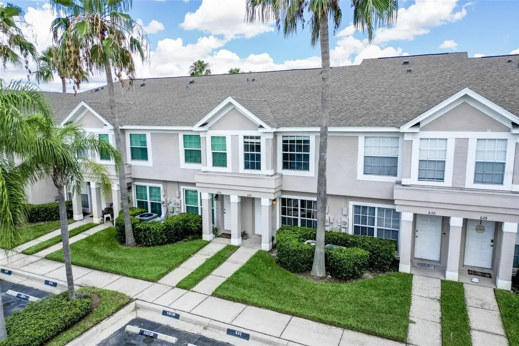 632 Kensington Lake Circle Brandon FL 33511