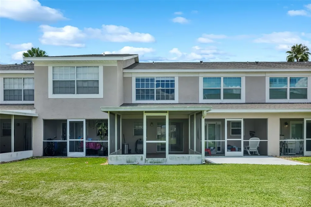 632 Kensington Lake Circle Brandon FL 33511