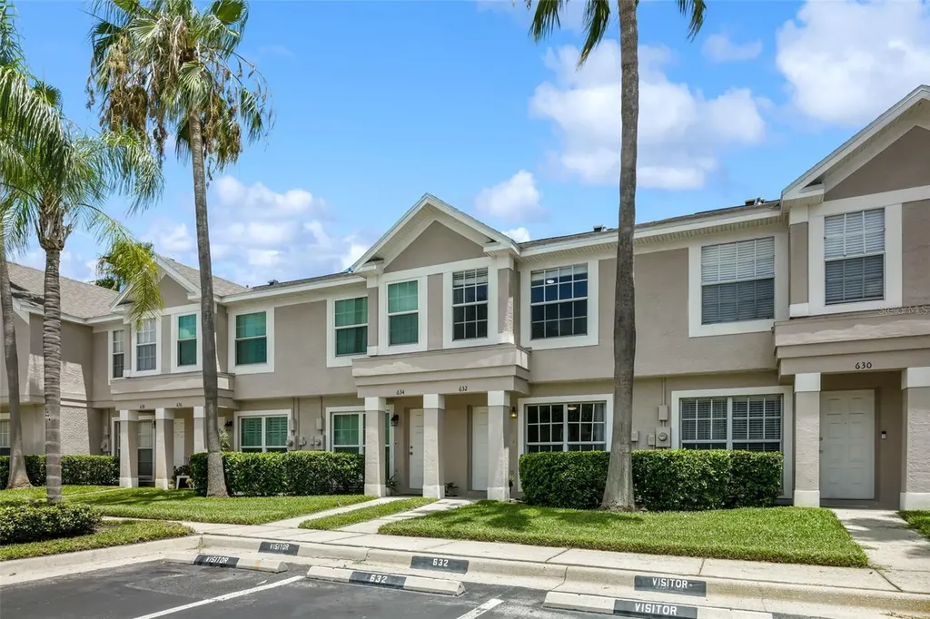 632 Kensington Lake Circle Brandon FL 33511
