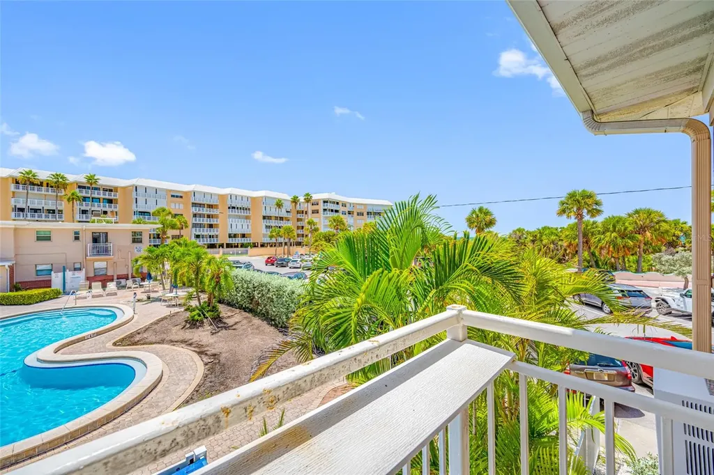 6700 Sunset Way St Pete Beach FL 33706