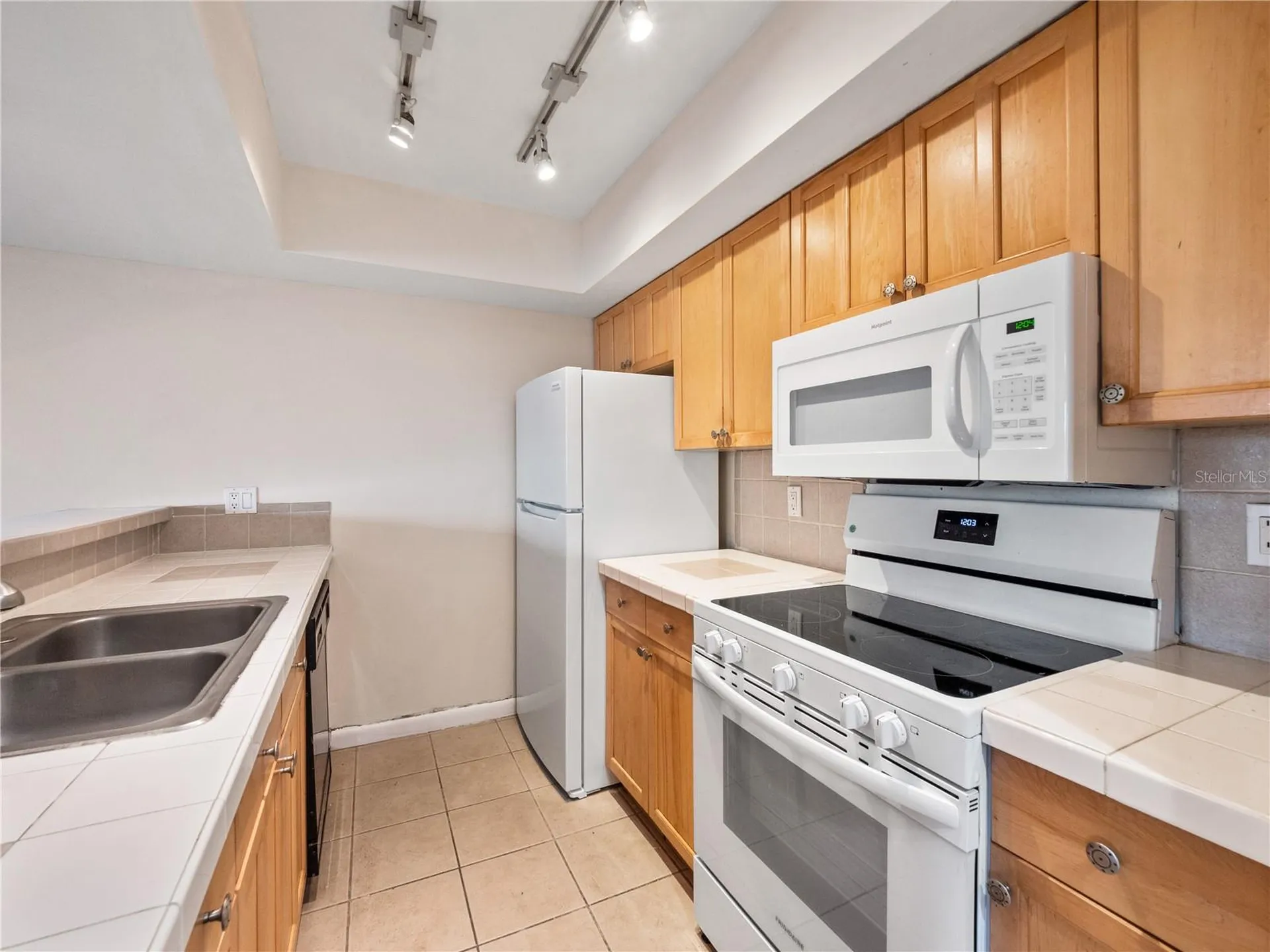 5789 Peregrine Avenue Orlando FL 32819