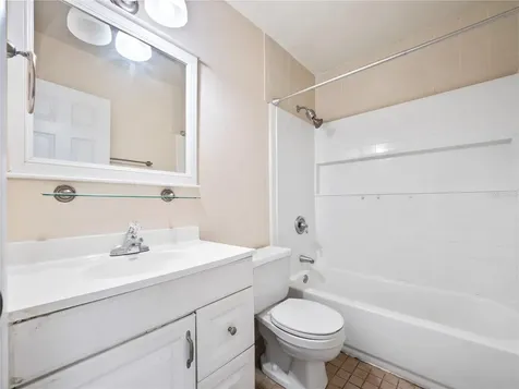 5789 Peregrine Avenue Orlando FL 32819