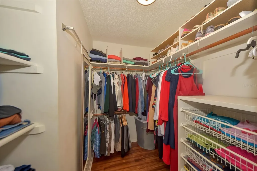 3001 Vivienda Boulevard Bradenton FL 34207