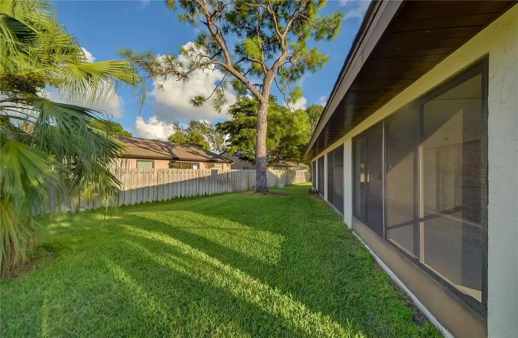 3001 Vivienda Boulevard Bradenton FL 34207