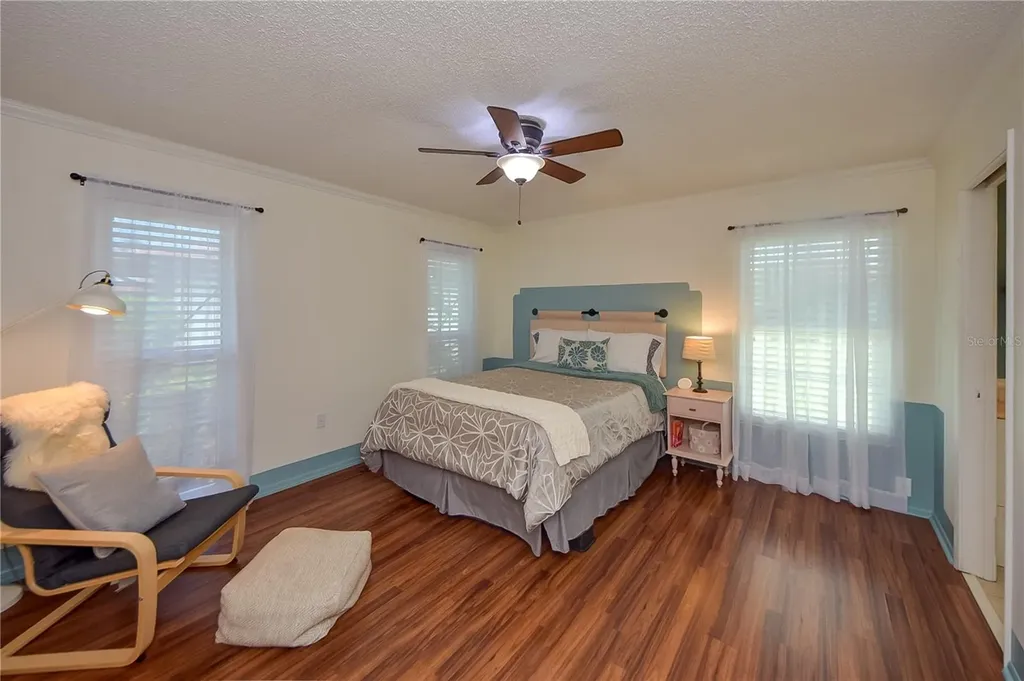 3001 Vivienda Boulevard Bradenton FL 34207