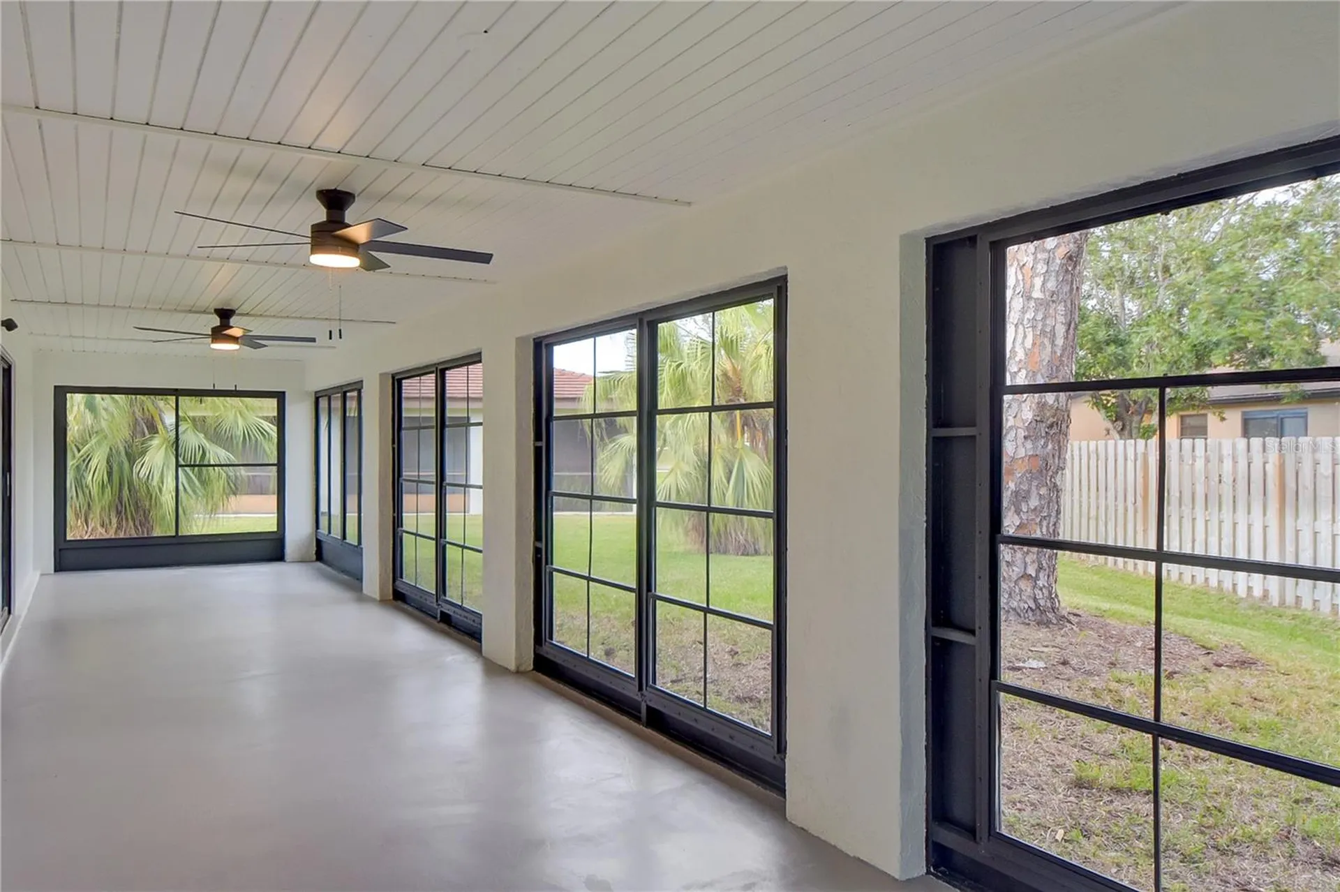 3001 Vivienda Boulevard Bradenton FL 34207