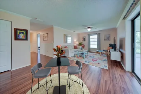 3001 Vivienda Boulevard Bradenton FL 34207