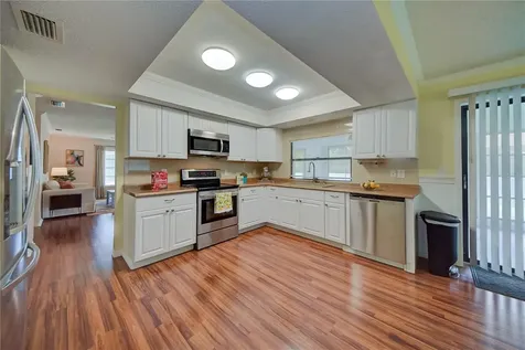 3001 Vivienda Boulevard Bradenton FL 34207