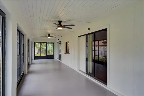 3001 Vivienda Boulevard Bradenton FL 34207