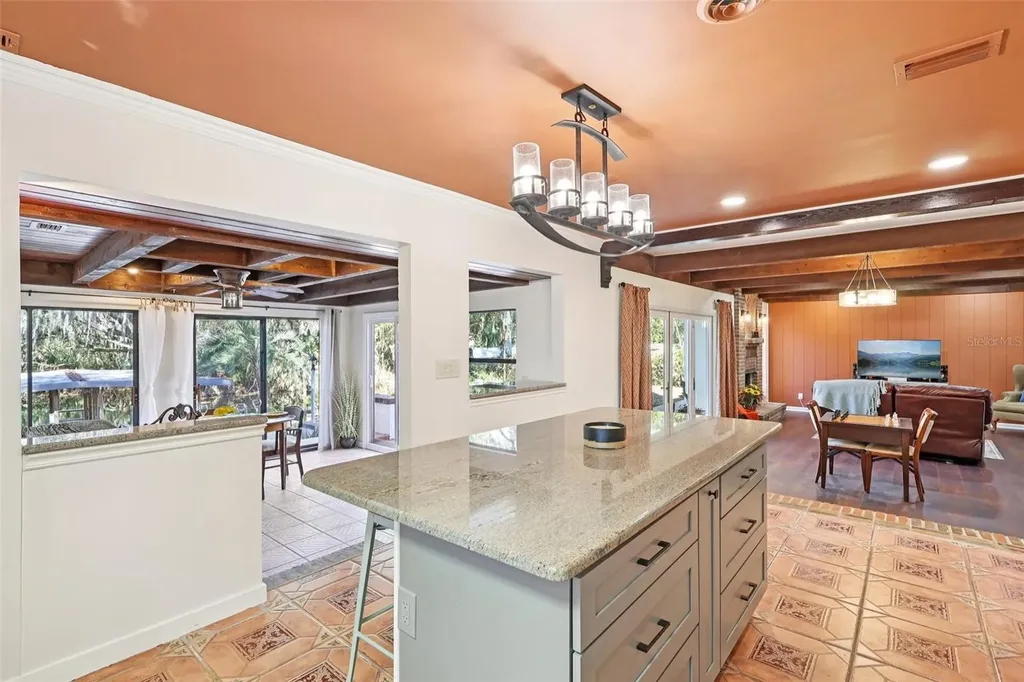 4219 Magnolia Avenue Leesburg FL 34748