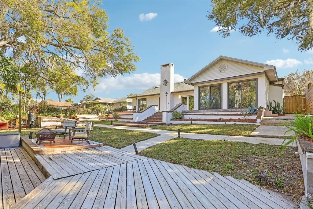 4219 Magnolia Avenue Leesburg FL 34748