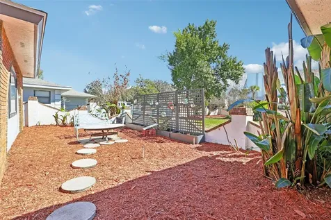 4219 Magnolia Avenue Leesburg FL 34748