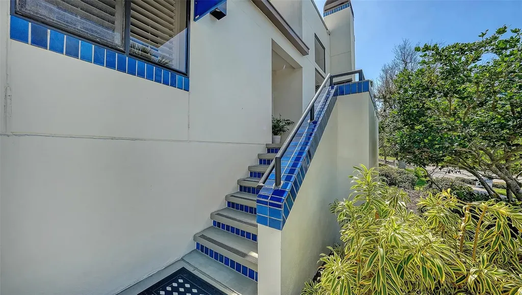 2000 Harbourside Drive Longboat Key FL 34228