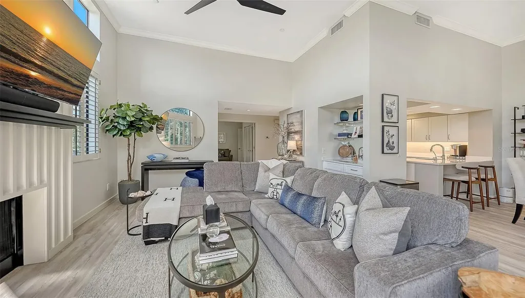 2000 Harbourside Drive Longboat Key FL 34228
