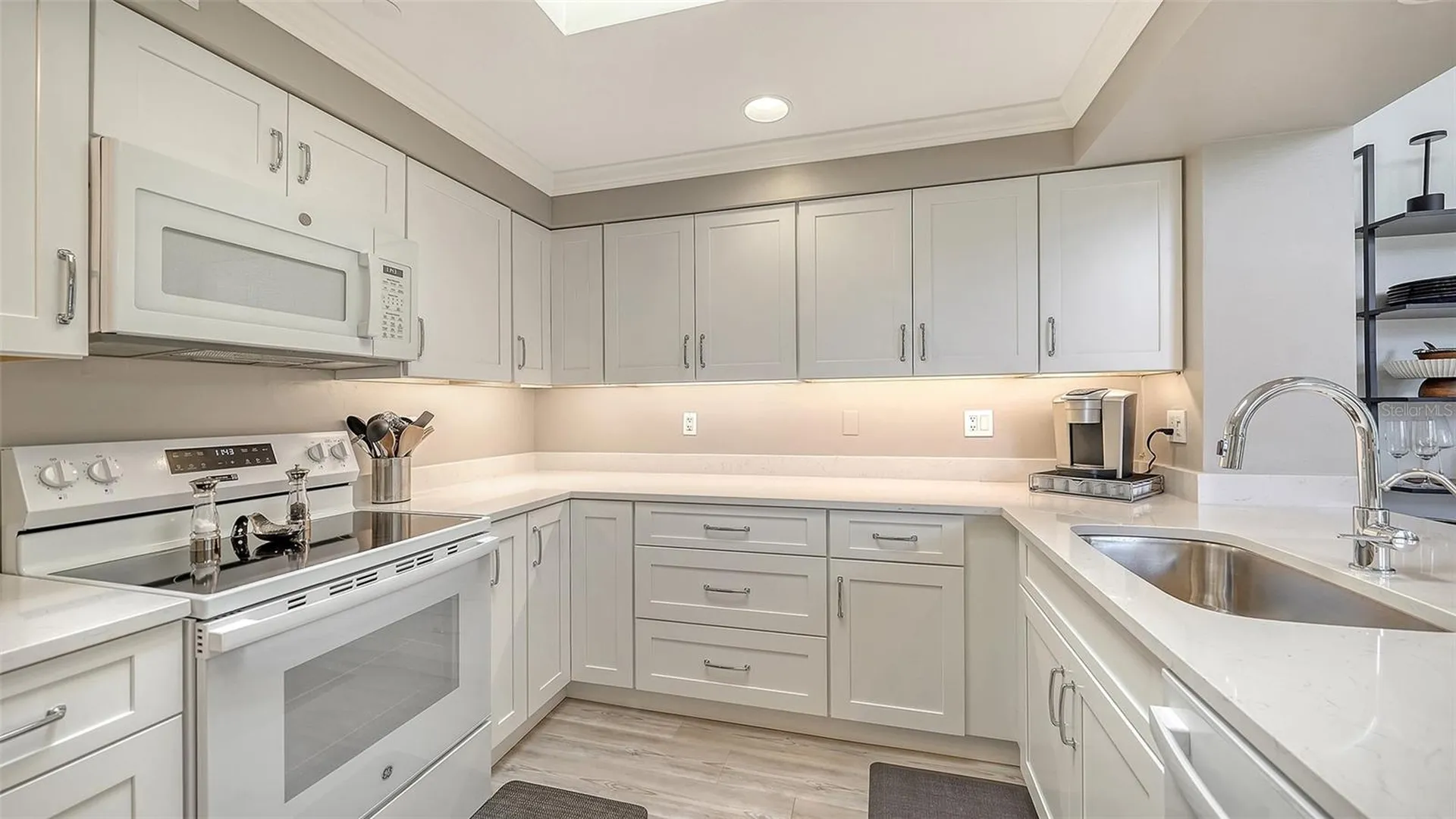 2000 Harbourside Drive Longboat Key FL 34228