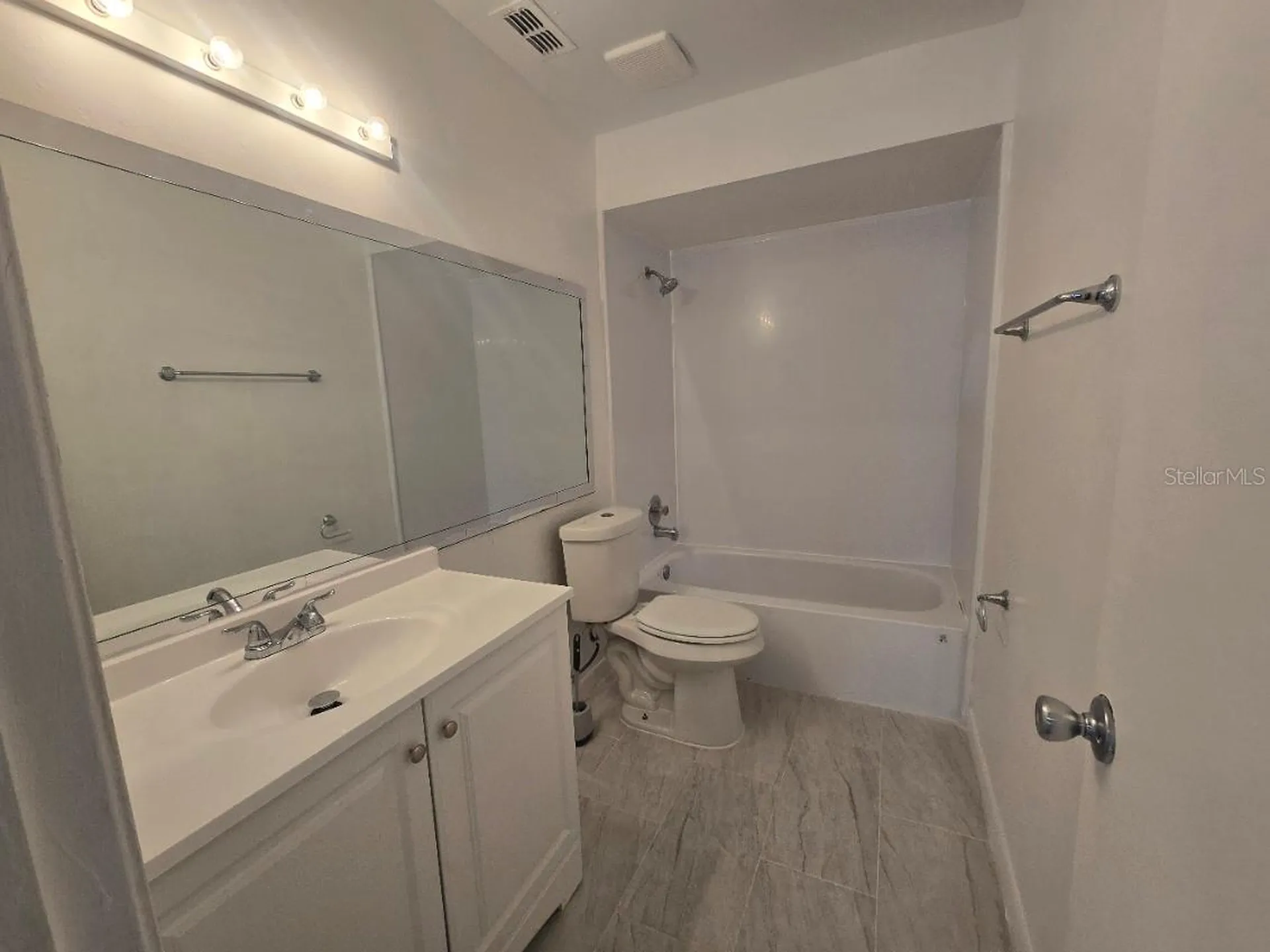 5232 Via Hacienda Circle Orlando FL 32839