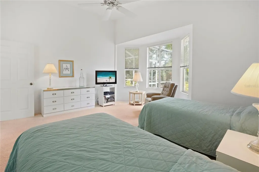 7909 Hampton Court University Park FL 34201