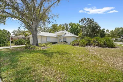7909 Hampton Court University Park FL 34201