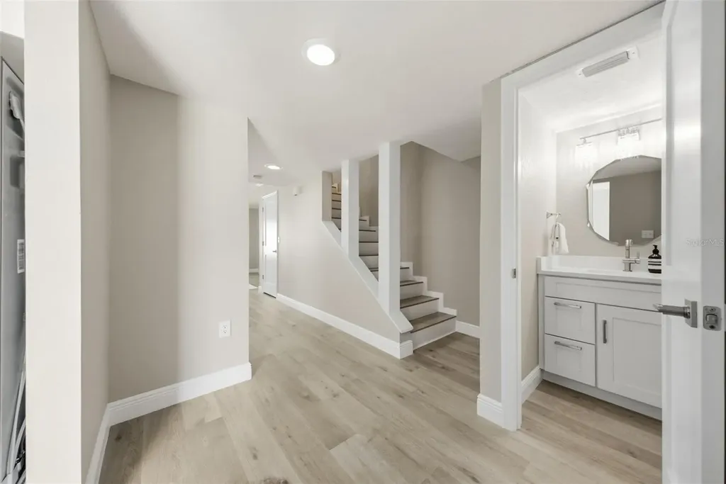 2497 Heron Terrace Clearwater FL 33762