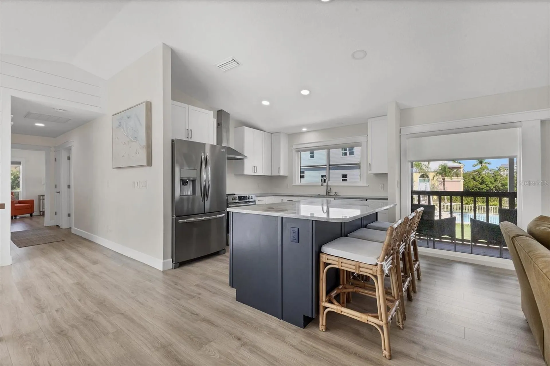 825 Tarawitt Drive Longboat Key FL 34228