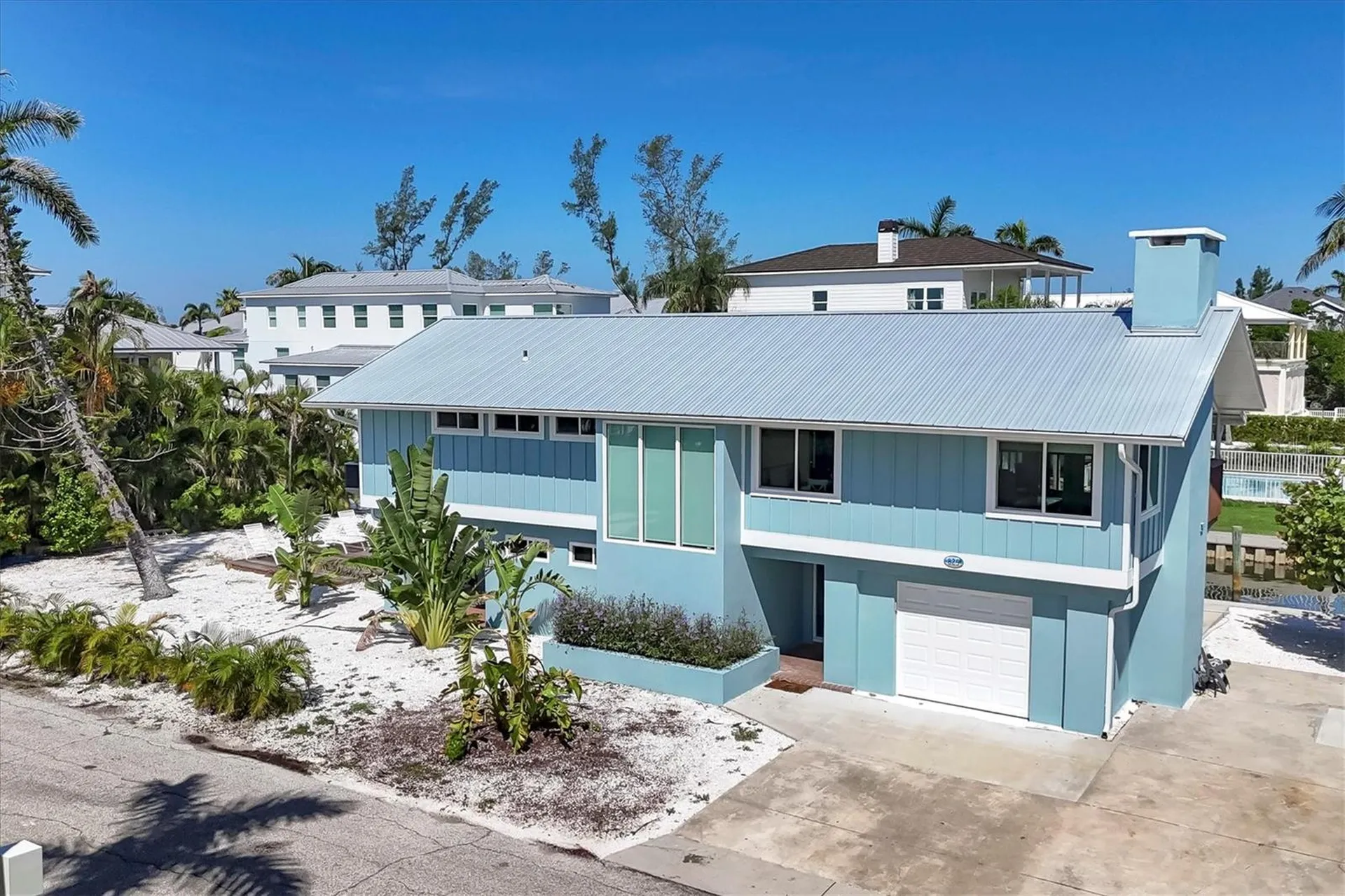 825 Tarawitt Drive Longboat Key FL 34228