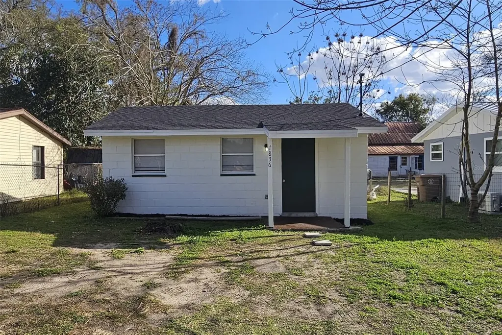 1836 NW 2nd Street Ocala FL 34475