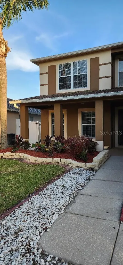 527 Windrose Drive Orlando FL 32824