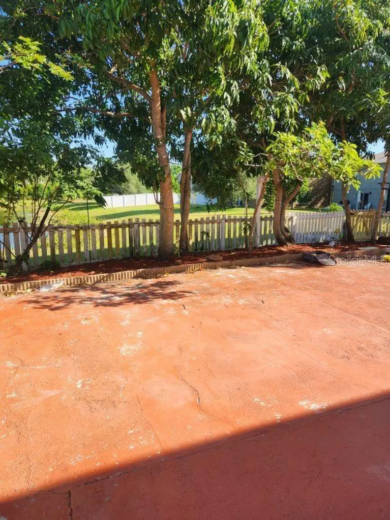 527 Windrose Drive Orlando FL 32824