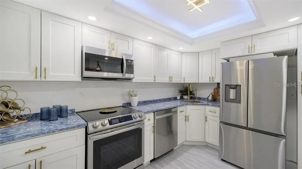 101 S Gulfstream Avenue Sarasota FL 34236