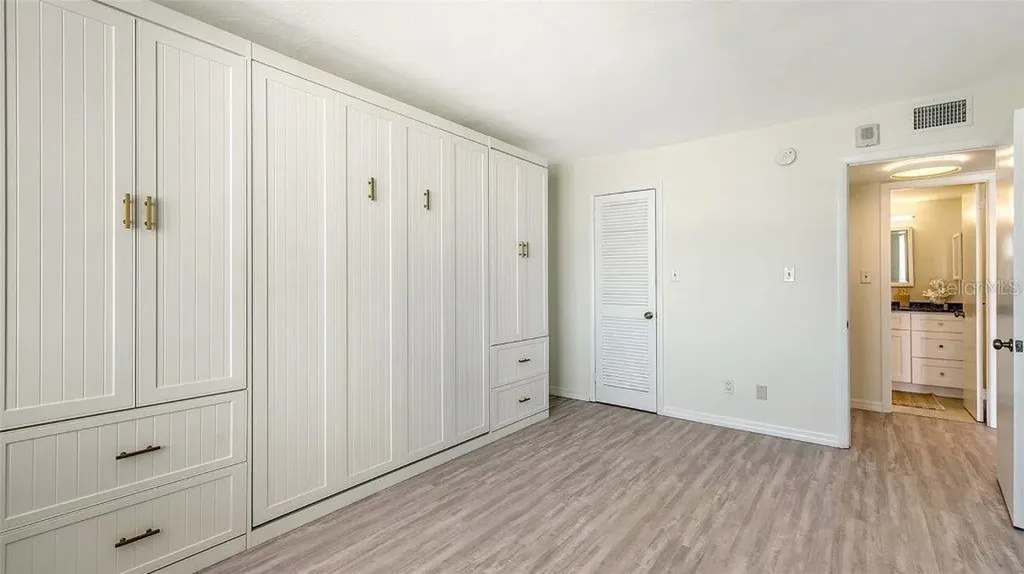101 S Gulfstream Avenue Sarasota FL 34236