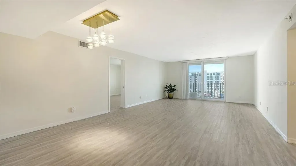 101 S Gulfstream Avenue Sarasota FL 34236