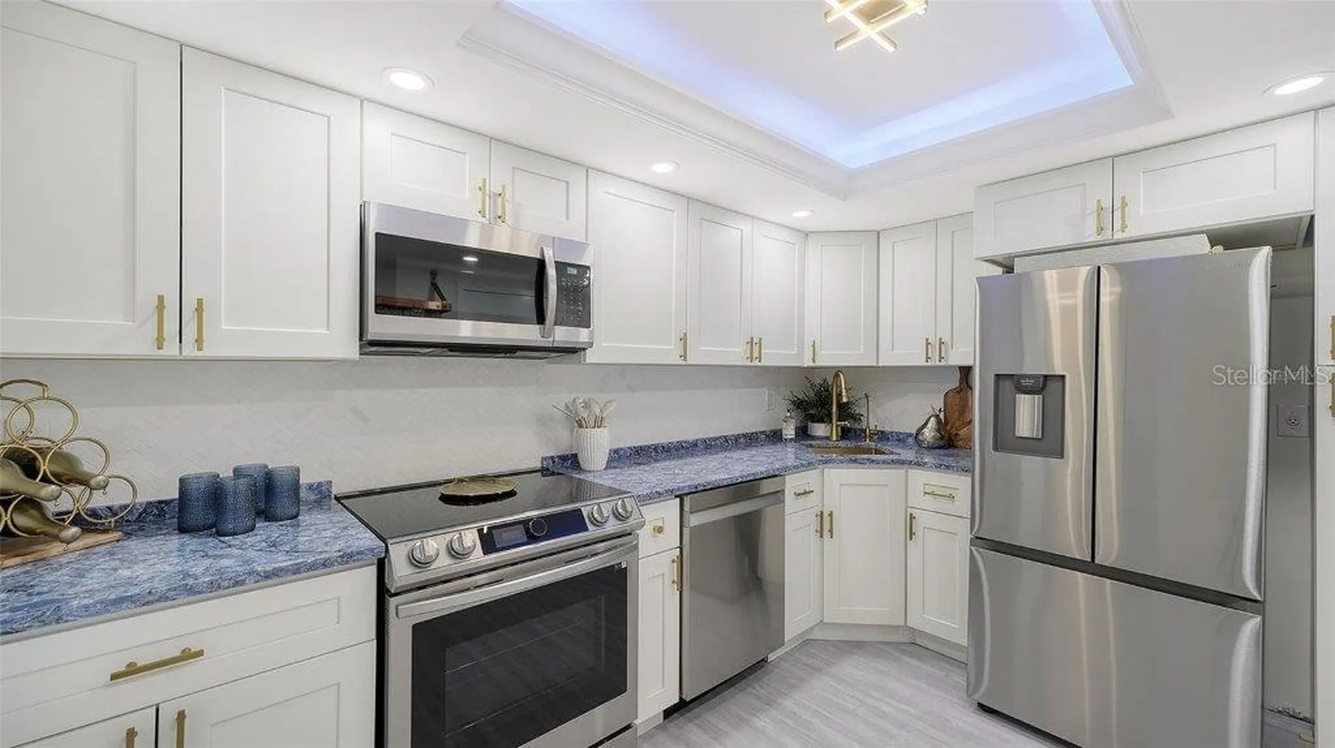 101 S Gulfstream Avenue Sarasota FL 34236