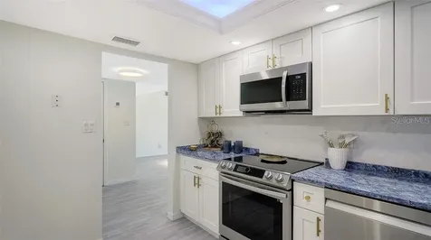 101 S Gulfstream Avenue Sarasota FL 34236