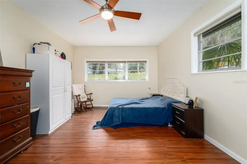 418 NW 27th Terrace Gainesville FL 32607