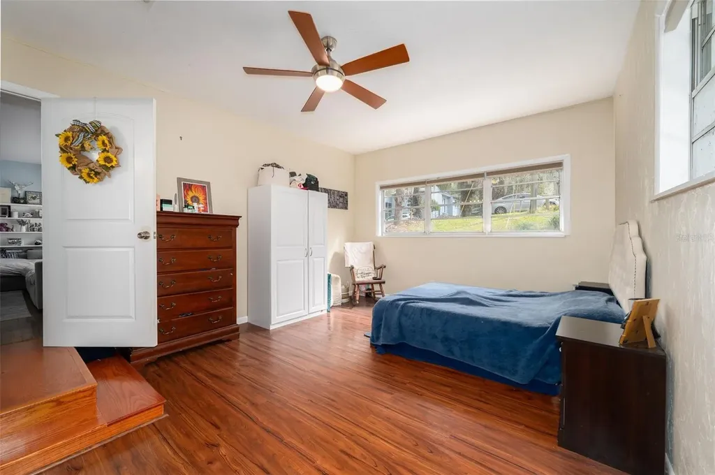 418 NW 27th Terrace Gainesville FL 32607