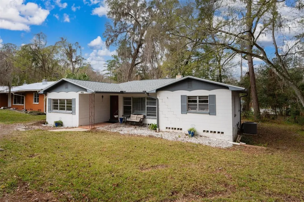 418 NW 27th Terrace Gainesville FL 32607