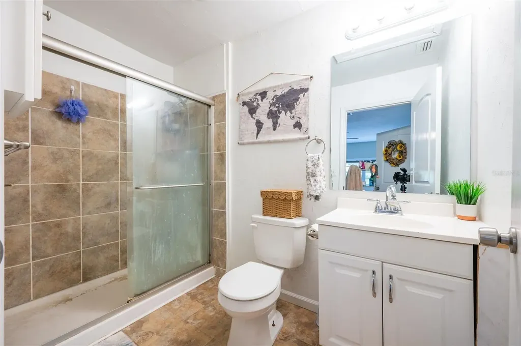 418 NW 27th Terrace Gainesville FL 32607