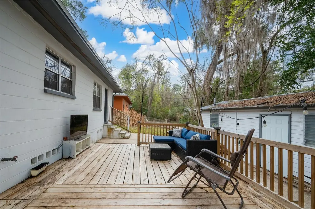 418 NW 27th Terrace Gainesville FL 32607