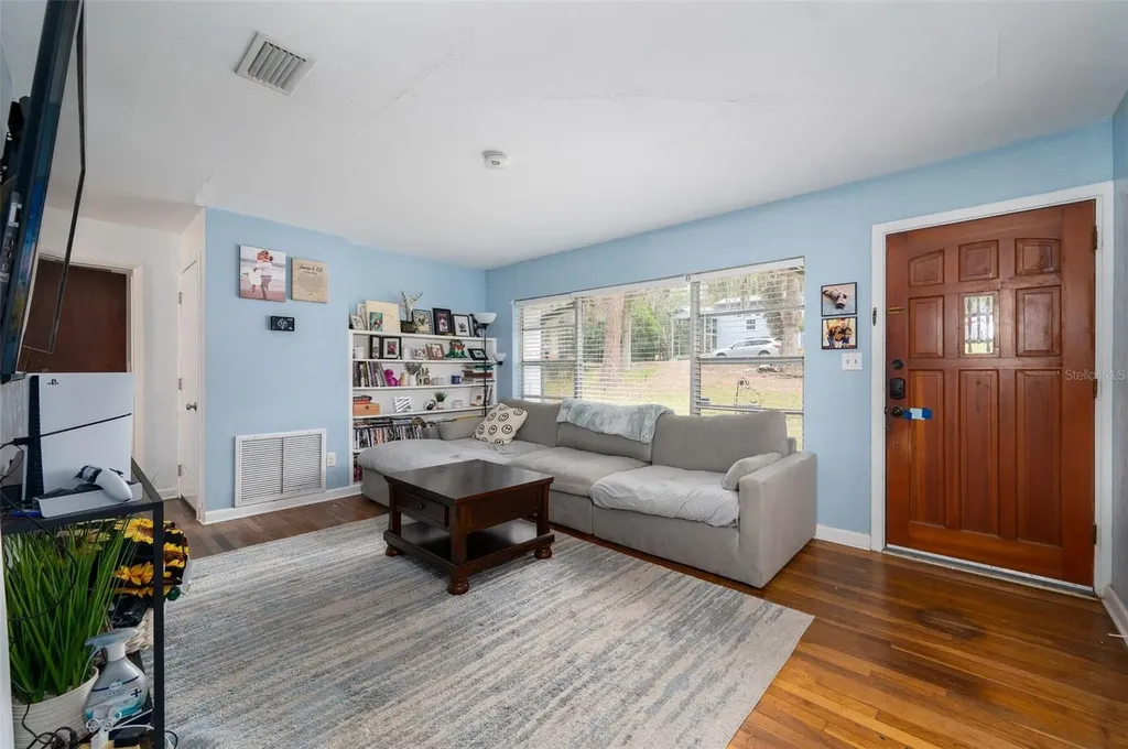 418 NW 27th Terrace Gainesville FL 32607