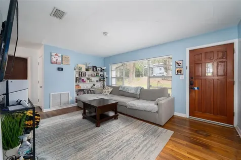 418 NW 27th Terrace Gainesville FL 32607