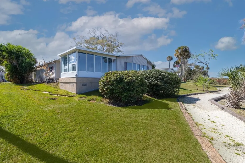 721 Navigators Way Edgewater FL 32141