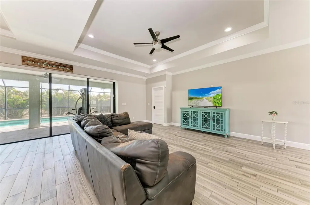 105 Cabana Way Rotonda West FL 33947