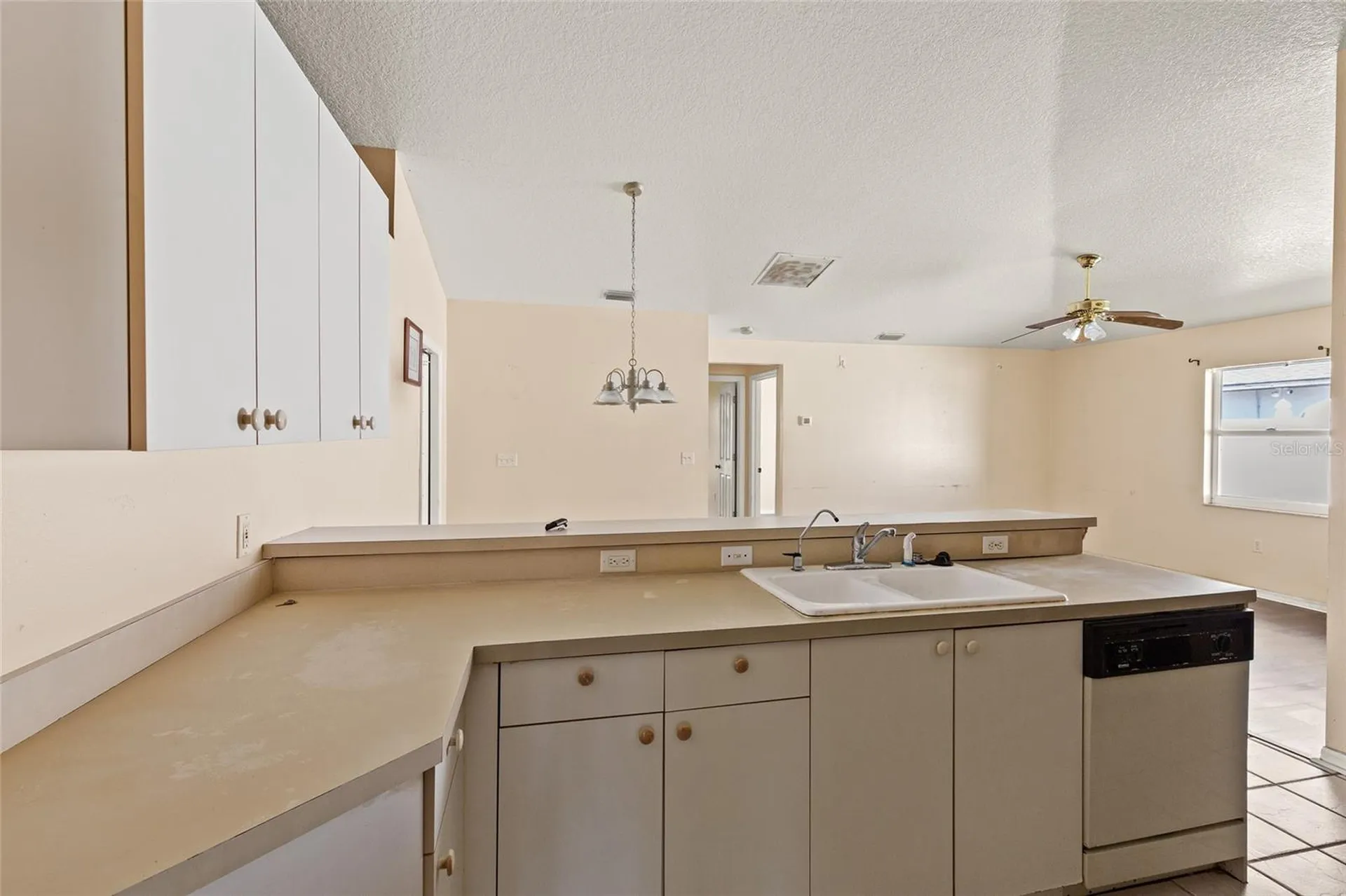 6524 67th Court E. Bradenton FL 34203