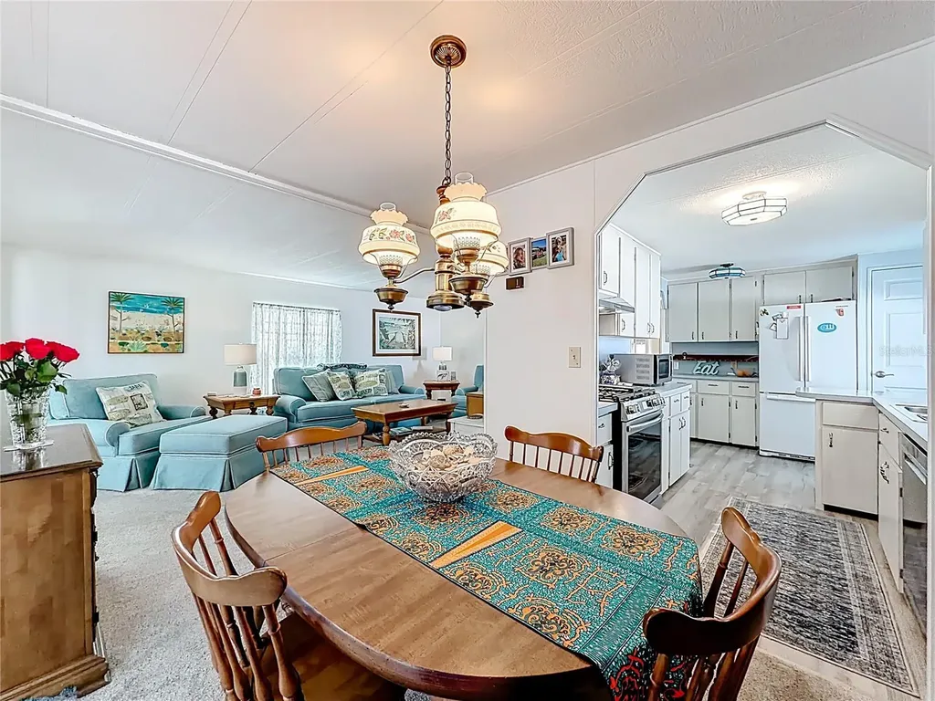 665 54th Street S Gulfport FL 33707