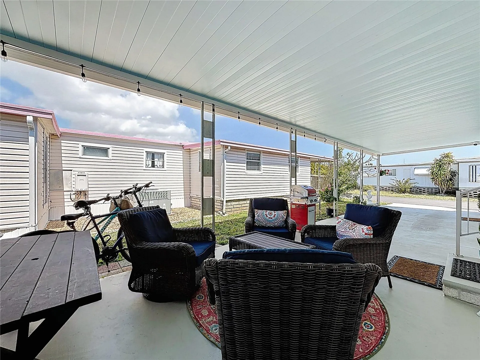 665 54th Street S Gulfport FL 33707