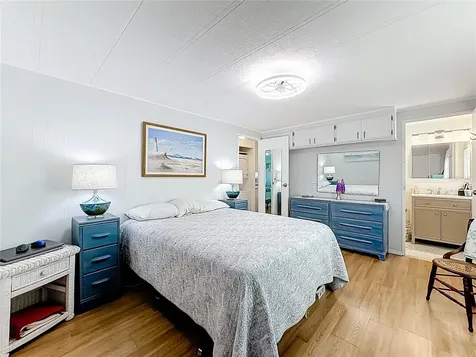665 54th Street S Gulfport FL 33707