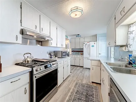 665 54th Street S Gulfport FL 33707