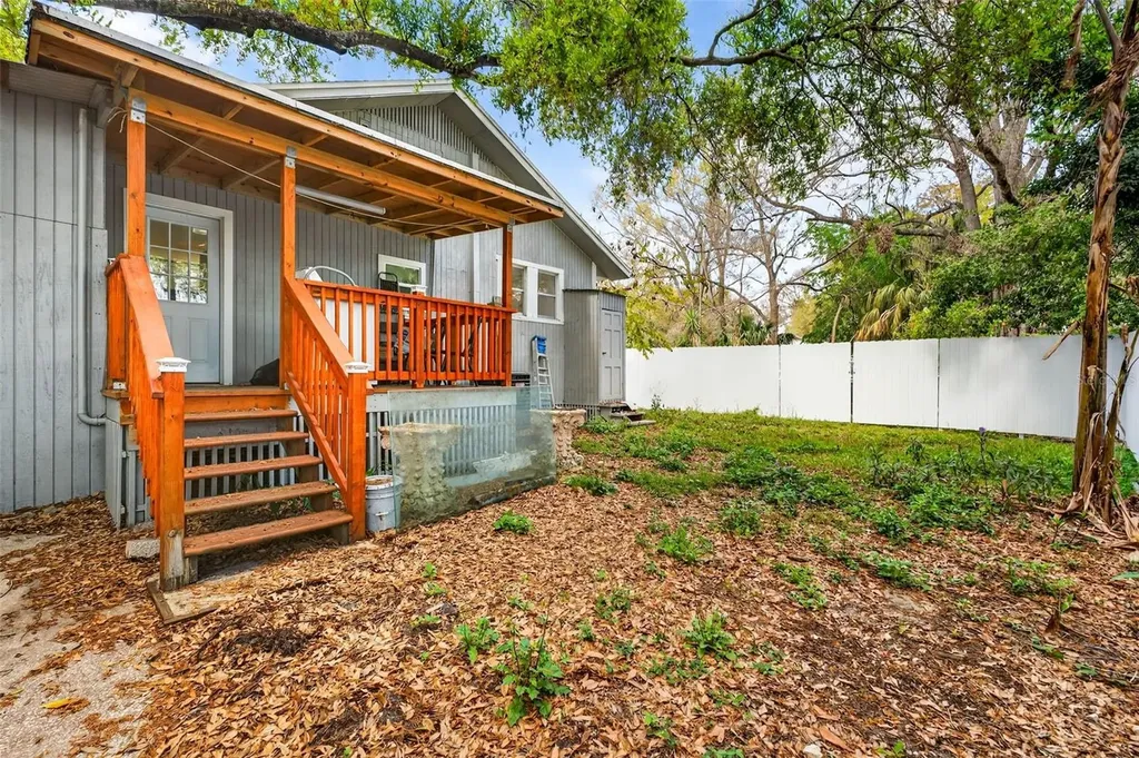 2807 Locicero Drive Tampa FL 33619
