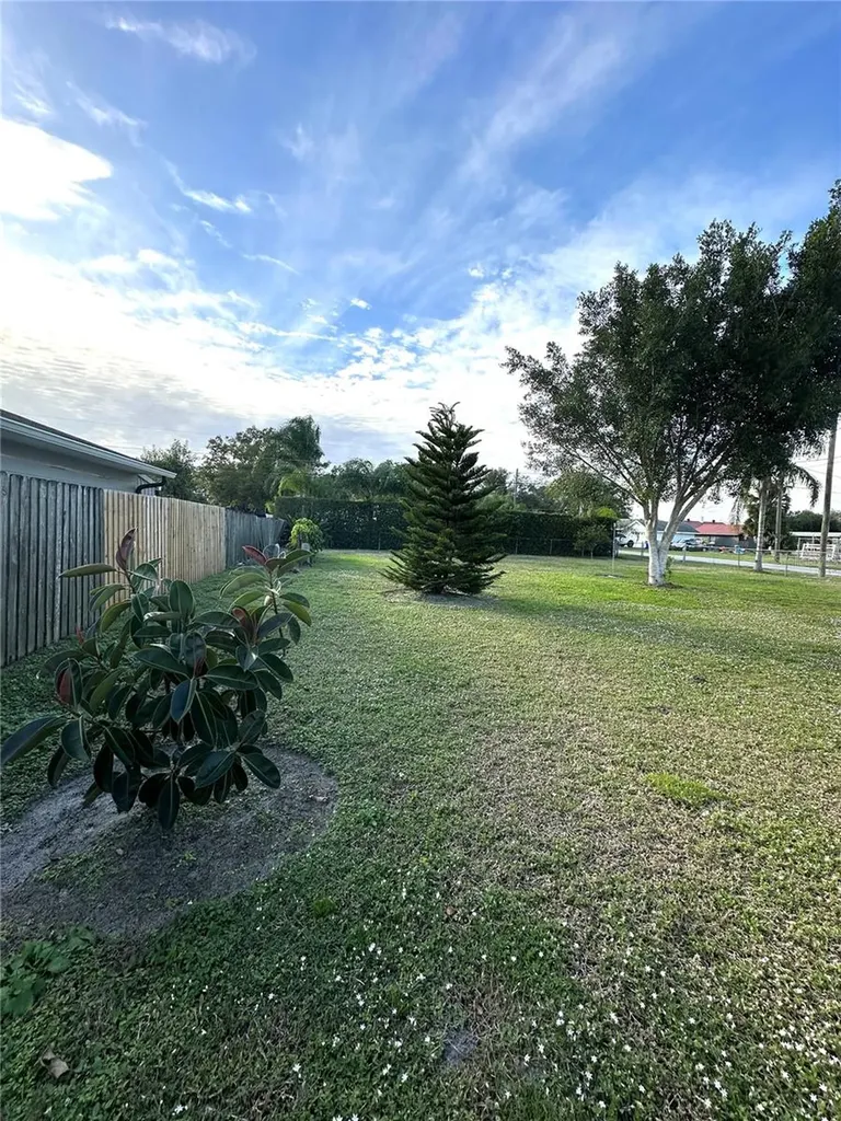 1400 Carolina Avenue St Cloud FL 34769